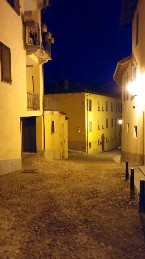 Holiday House Antica Dimora Soggiorni In Langa Centro Storico La Morra Buitenkant foto